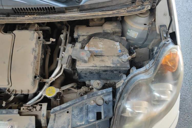 Used BYD F0 2013 1.0L AMT Joyful Cool Model Engine Bay Left