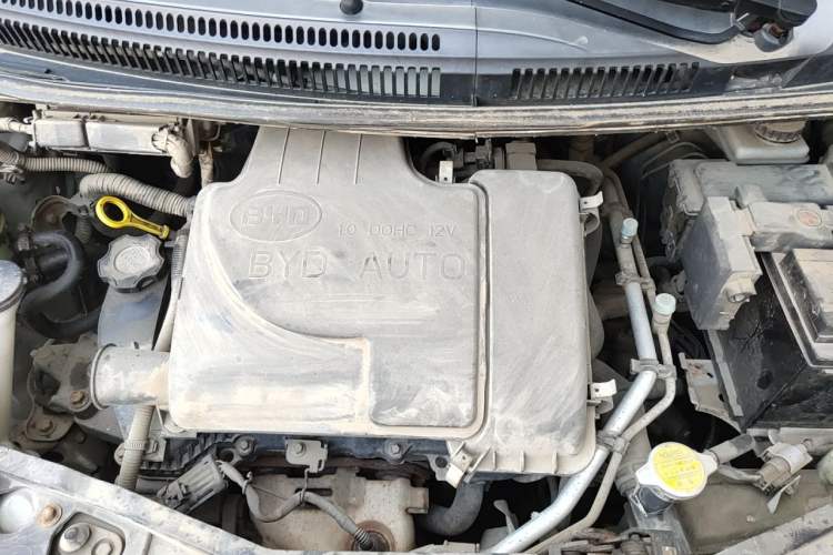 Used BYD F0 2013 1.0L AMT XuanKu Model Engine Bay