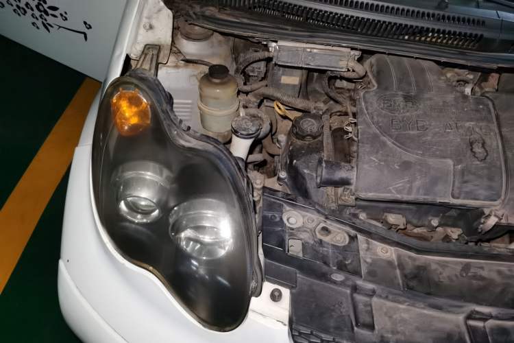 Used BYD F0 2013 1.0L AMT XuanKu Model Engine Bay Right