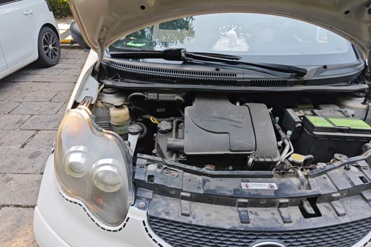 Used BYD F0 2013 1.0L AMT XuanKu Model Engine Bay Right