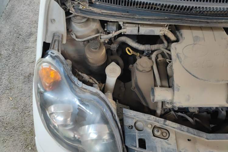 Used BYD F0 2013 1.0L AMT Joyful Cool Model Engine Bay Right
