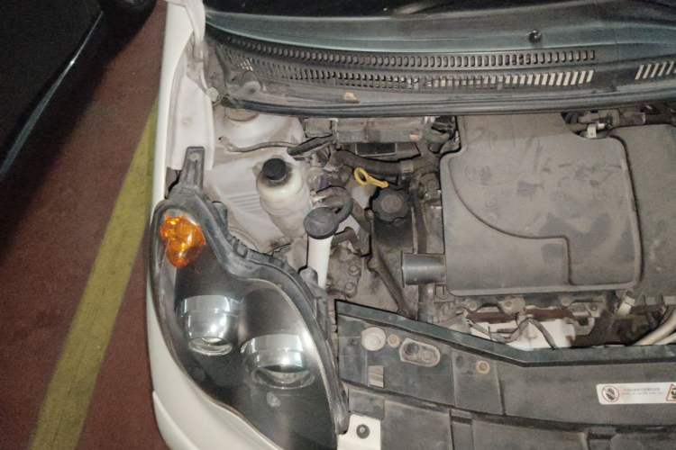 Used BYD F0 2013 1.0L AMT XuanKu Model Engine Bay Right