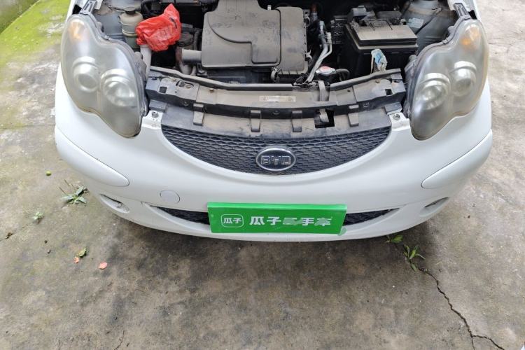 Used BYD F0 2013 1.0L AMT XuanKu Model Engine Bay