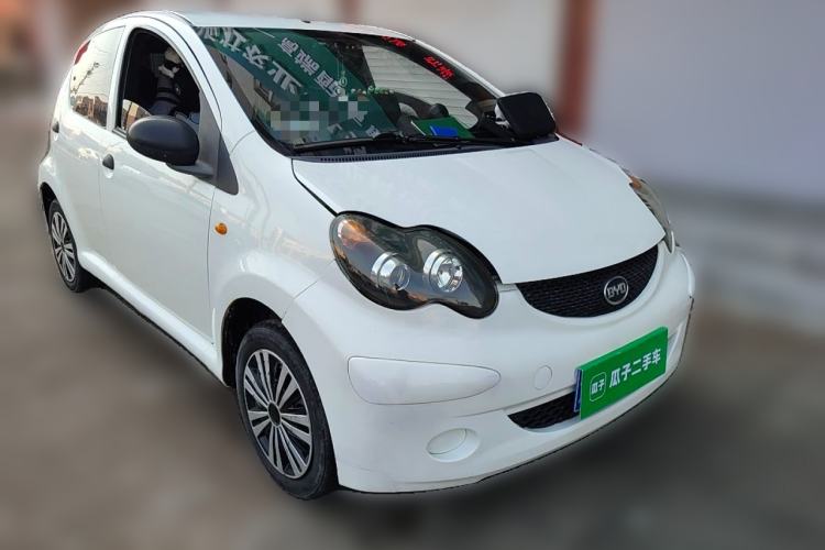 Used BYD F0 2013 1.0L AMT XuanKu Model Front Right 45 Deg