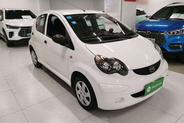 Used BYD F0 2013 1.0L AMT XuanKu Model Front Right 45 Deg
