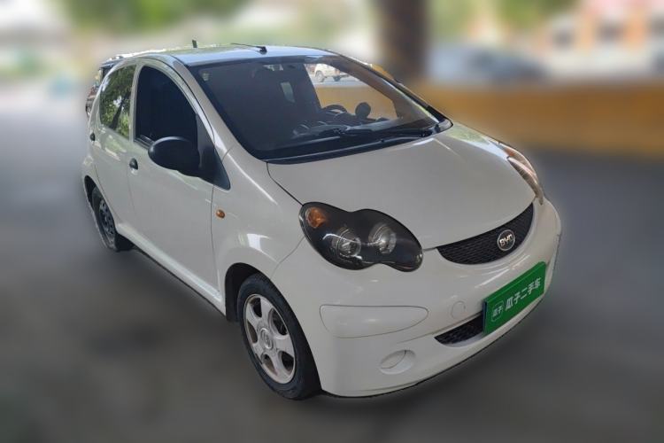 Used BYD F0 2013 1.0L AMT Joyful Cool Model Front Right 45 Deg