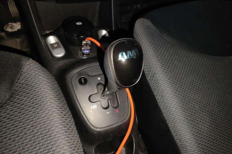 Used BYD F0 2013 1.0L AMT Joyful Cool Model Gear Lever