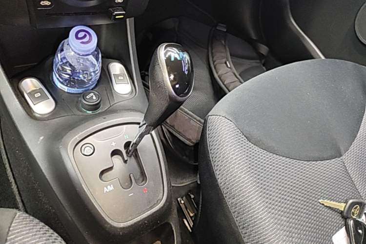Used BYD F0 2013 1.0L AMT XuanKu Model Gear Lever