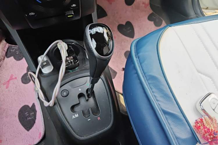 Used BYD F0 2013 1.0L AMT XuanKu Model Gear Lever