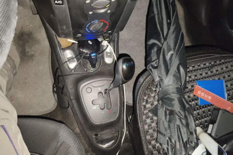 Used BYD F0 2013 1.0L AMT XuanKu Model Gear Lever