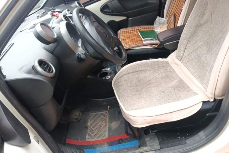 Used BYD F0 2013 1.0L AMT XuanKu Model Left Front Seat
