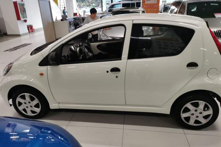 Used BYD F0 2013 1.0L AMT XuanKu Model Left Side