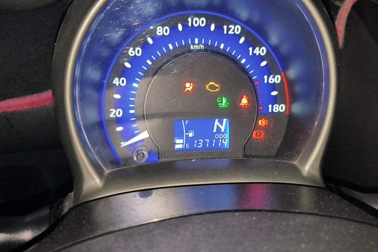 Used BYD F0 2013 1.0L AMT Joyful Cool Model Odometer Close Up