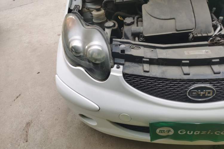 Used BYD F0 2013 1.0L AMT Joyful Cool Model Right Front Headlight