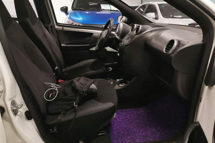 Used BYD F0 2013 1.0L AMT XuanKu Model Right Front Seat