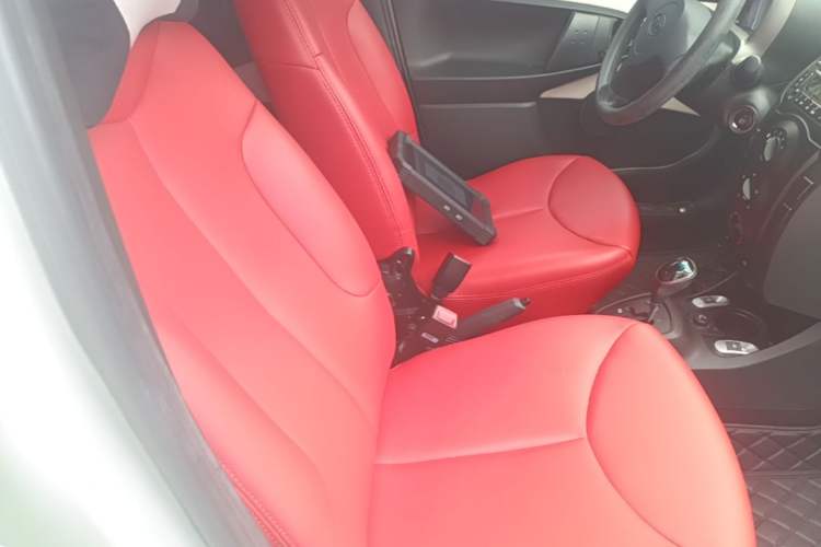 Used BYD F0 2013 1.0L AMT Joyful Cool Model Right Front Seat