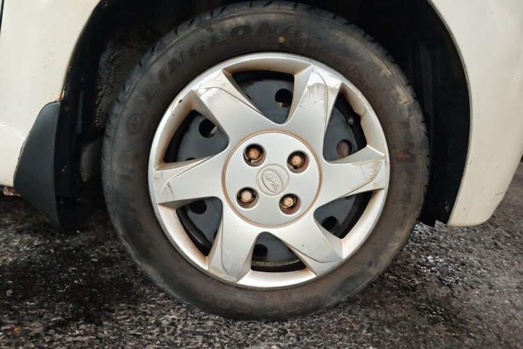 Used BYD F0 2013 1.0L AMT XuanKu Model Right Front Wheel Hub