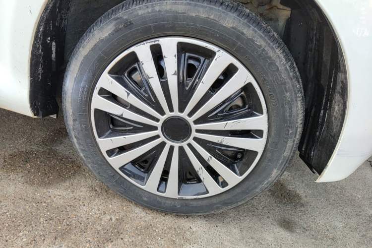 Used BYD F0 2013 1.0L AMT XuanKu Model Right Front Wheel Hub