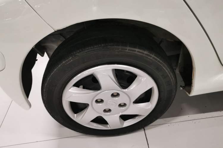 Used BYD F0 2013 1.0L AMT XuanKu Model Right Rear Wheel Hub