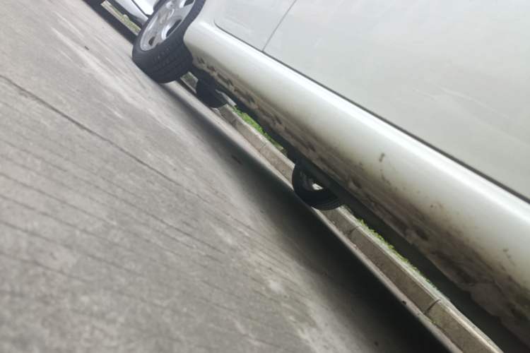 Used BYD F0 2013 1.0L AMT Joyful Cool Model Right Side Sill
