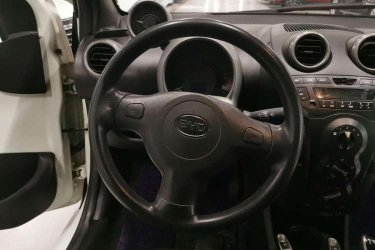 Used BYD F0 2013 1.0L AMT XuanKu Model Steering Wheel