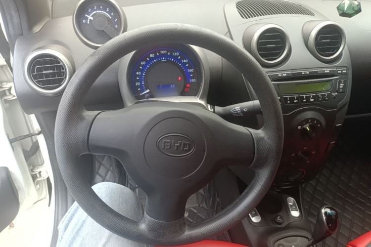 Used BYD F0 2013 1.0L AMT Joyful Cool Model Steering Wheel
