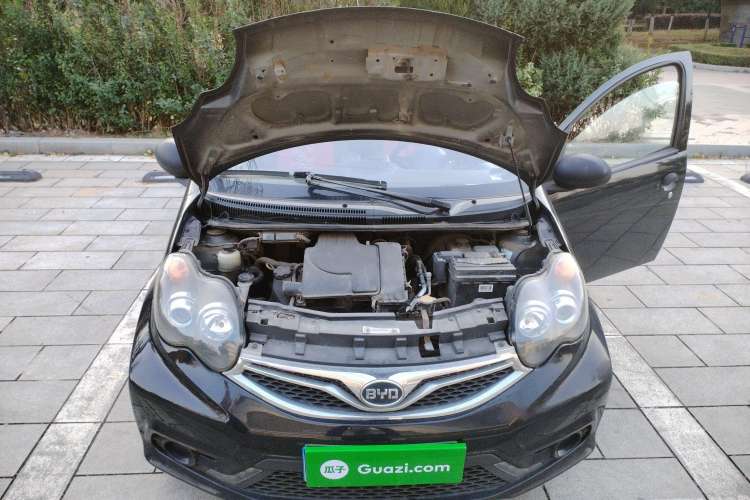 Used BYD F0 2015 1.0L AMT XuanKu Model Engine Bay