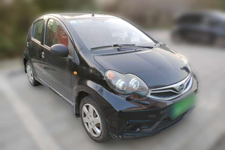 Used BYD F0 2015 1.0L AMT XuanKu Model Front Right 45 Deg