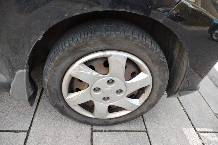 Used BYD F0 2015 1.0L AMT XuanKu Model Right Front Wheel Hub