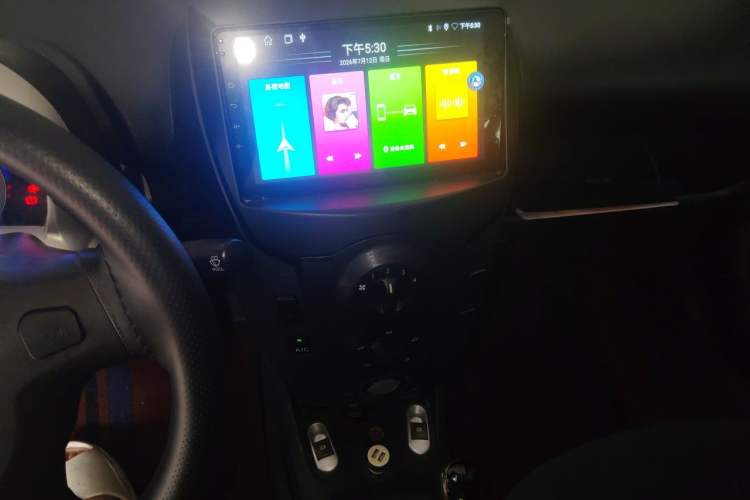 Used BYD F0 2015 1.0L AMT XuanKu Model Audio And AC Panel