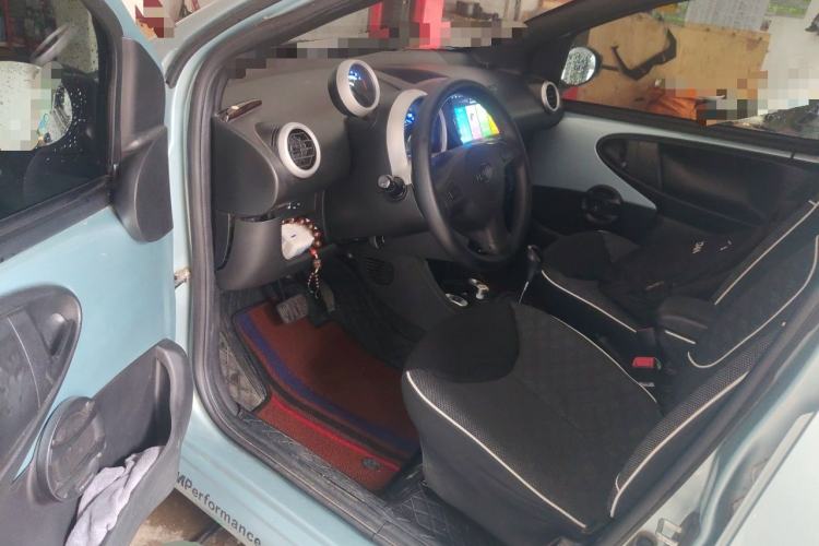 Used BYD F0 2015 1.0L AMT XuanKu Model Driver Seat