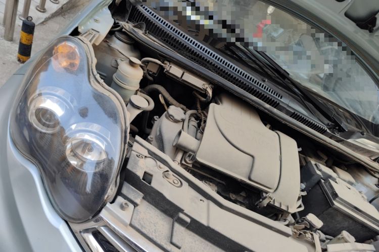 Used BYD F0 2015 1.0L AMT XuanKu Model Engine Bay Right