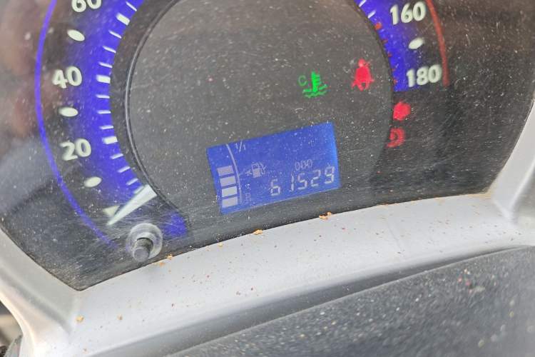Used BYD F0 2015 1.0L Joyful Model Odometer Close Up