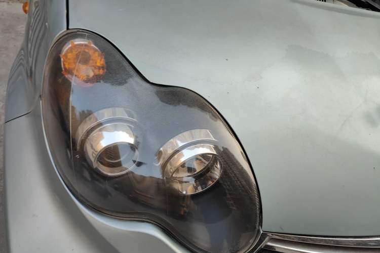 Used BYD F0 2015 1.0L AMT XuanKu Model Right Front Headlight