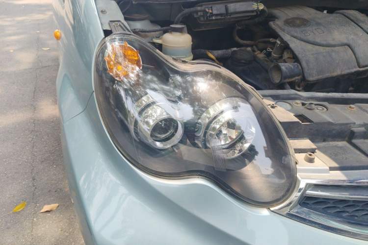 Used BYD F0 2015 1.0L AMT Joyful Cool Model Right Front Headlight