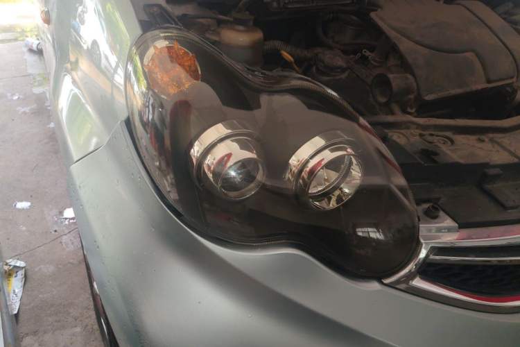 Used BYD F0 2015 1.0L AMT XuanKu Model Right Front Headlight