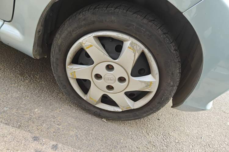 Used BYD F0 2015 1.0L AMT XuanKu Model Right Front Wheel Hub