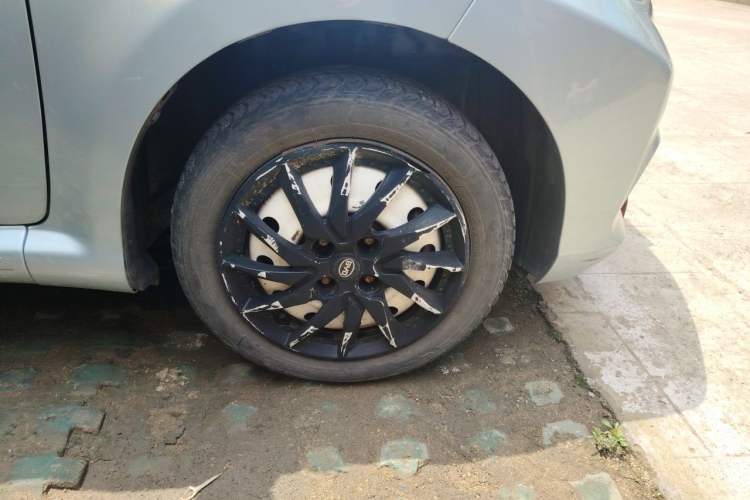 Used BYD F0 2015 1.0L XuanKu Model Right Front Wheel Hub