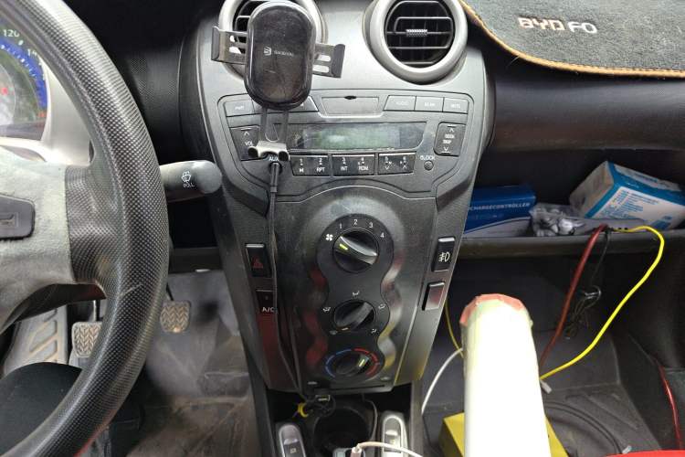 Used BYD F0 2015 1.0L Joyful Model Audio And AC Panel