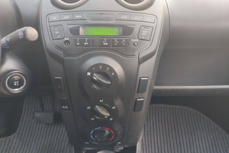Used BYD F0 2015 1.0L AMT XuanKu Model Audio And AC Panel