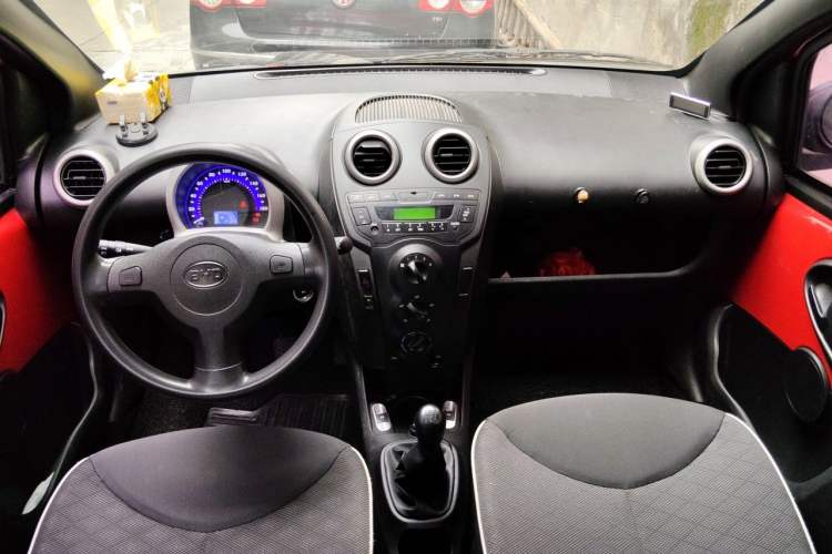 Used BYD F0 2015 1.0L XuanKu Model Center Console