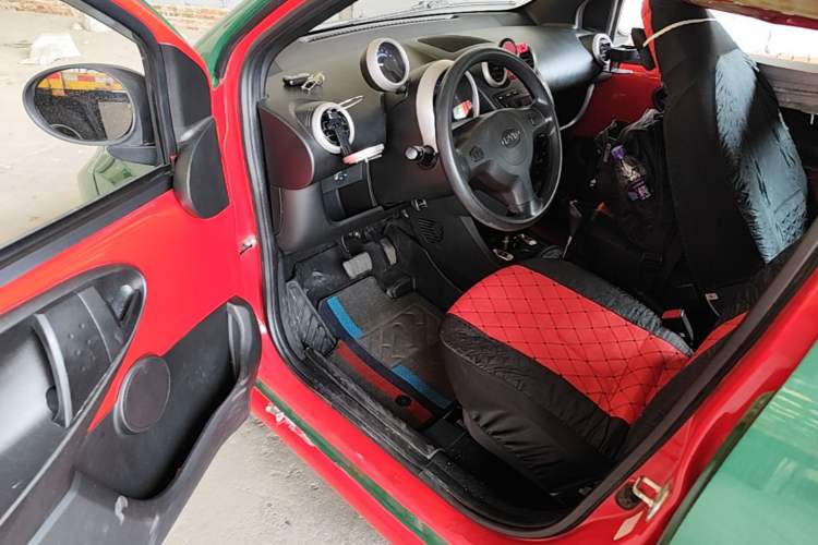 Used BYD F0 2015 1.0L AMT XuanKu Model Driver Seat