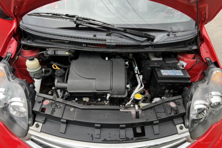 Used BYD F0 2015 1.0L AMT XuanKu Model Engine Bay