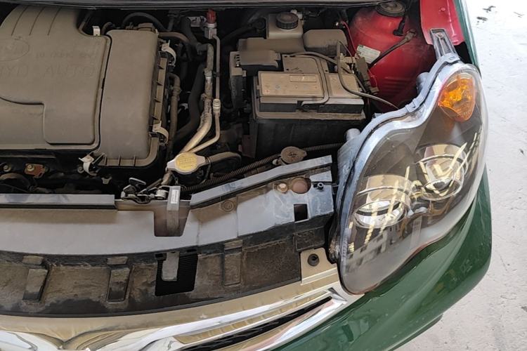 Used BYD F0 2015 1.0L AMT XuanKu Model Engine Bay Left