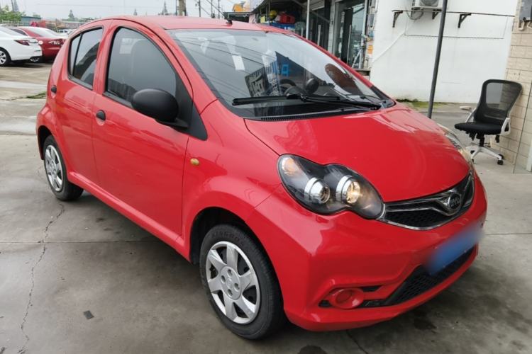 Used BYD F0 2015 1.0L AMT XuanKu Model Front Right 45 Deg