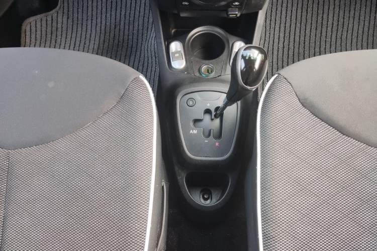 Used BYD F0 2015 1.0L AMT XuanKu Model Gear Lever