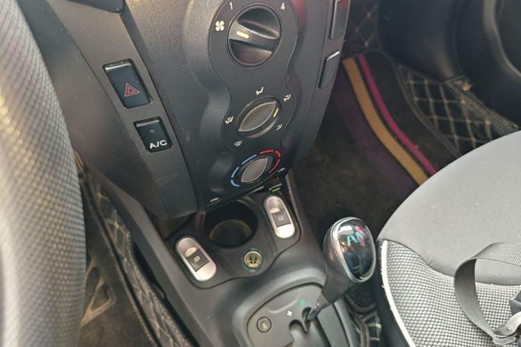 Used BYD F0 2015 1.0L AMT XuanKu Model Gear Lever