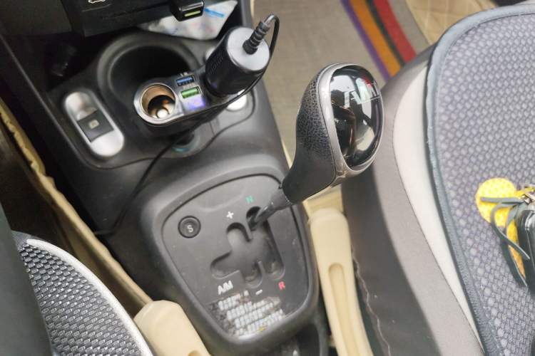Used BYD F0 2015 1.0L AMT XuanKu Model Gear Lever