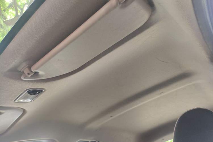 Used BYD F0 2015 1.0L AMT XuanKu Model Headliner