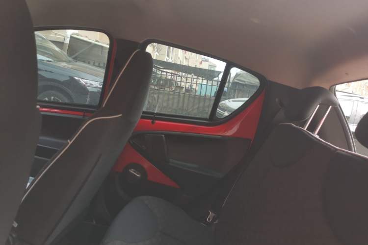 Used BYD F0 2015 1.0L AMT XuanKu Model Headliner